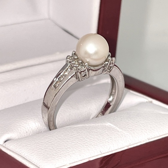 Solid Stamped 14K White Gold Genuine Cultured Pearl Natural Diamond Ring - Picture 8 of 13